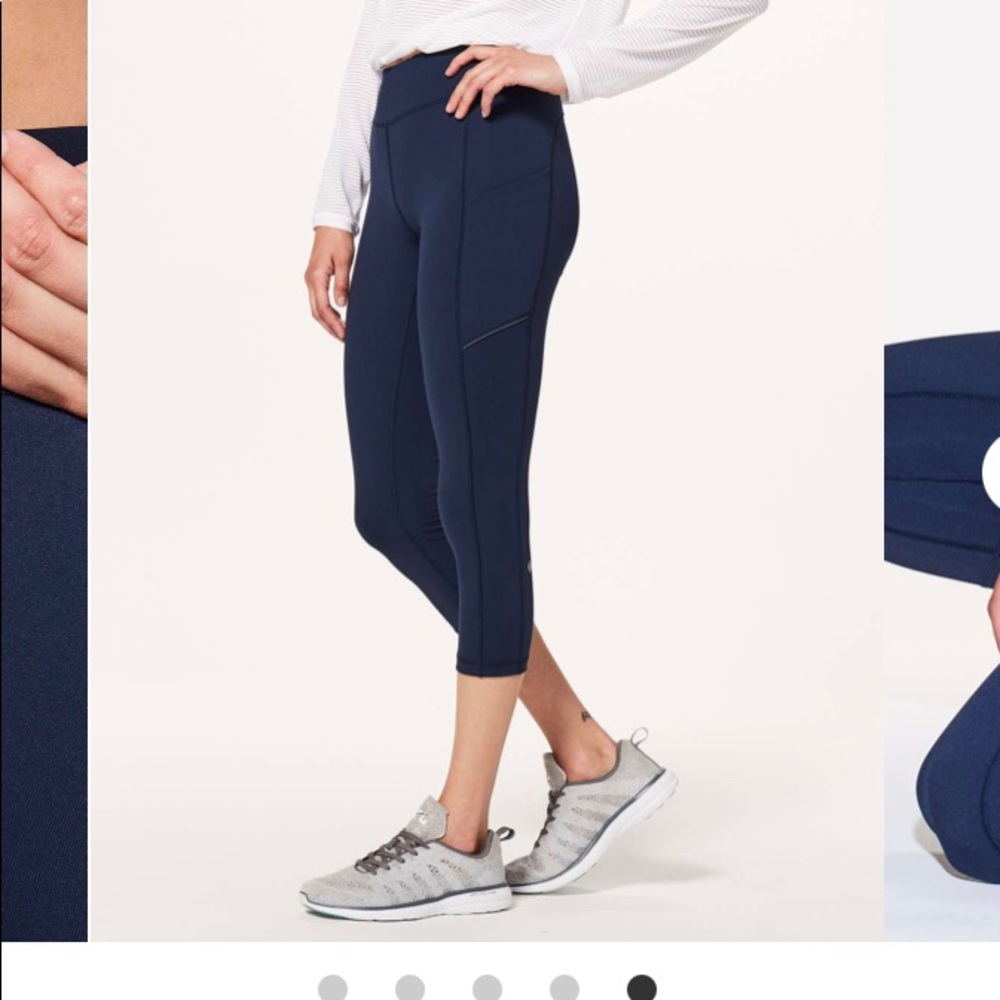Lululemon speed up crop navy 21” sz 4 like new
